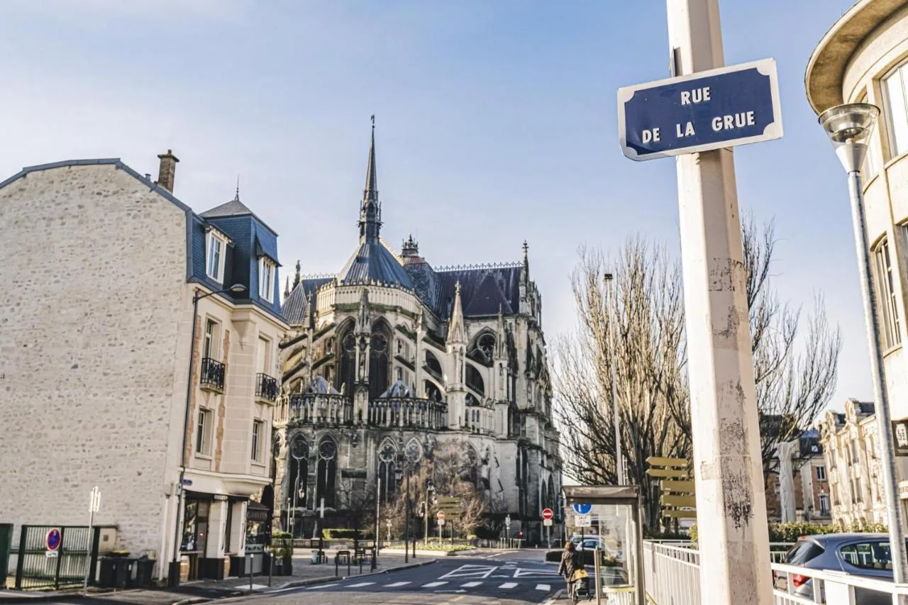 La Cathédrale Notre-Dame de Reims, à cent mètres de l’appartement